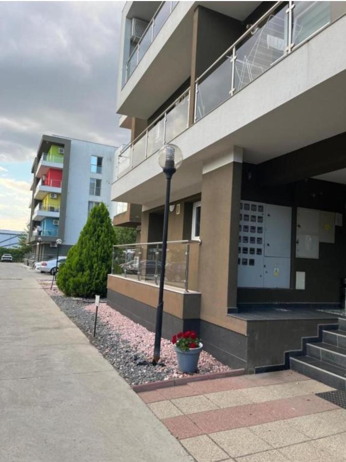 Tranzzit Airport Apartament I Otopeni Exterior foto