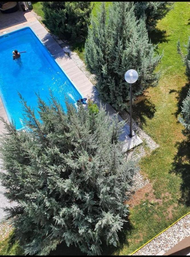 Tranzzit Airport Apartament I Otopeni Exterior foto